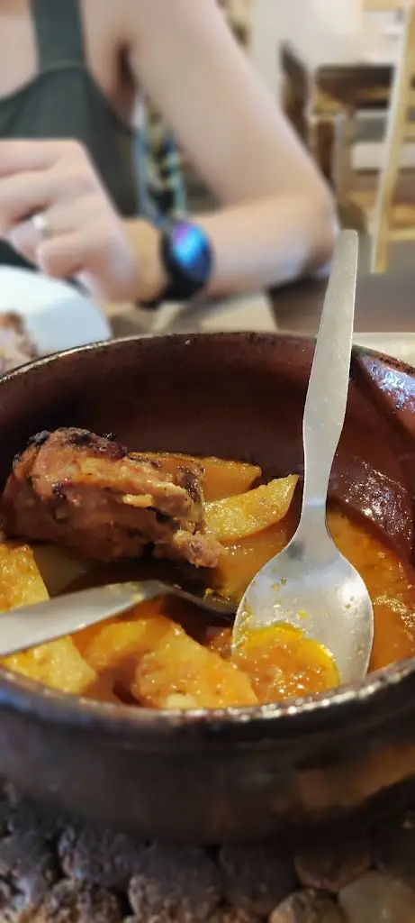 Francesco Ragazzi_O Espalha Brasas_Borba_review