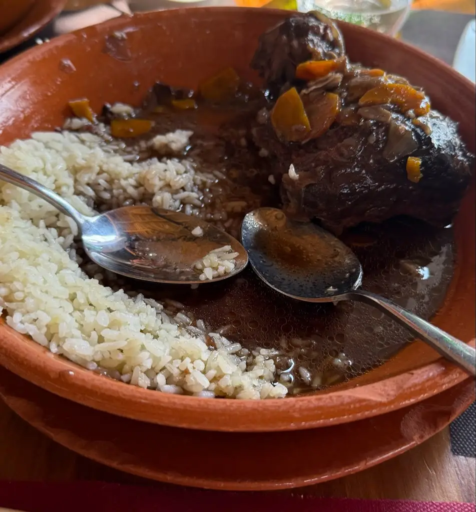 Alexander Coughlin_O Botas_Alandroal_reseña