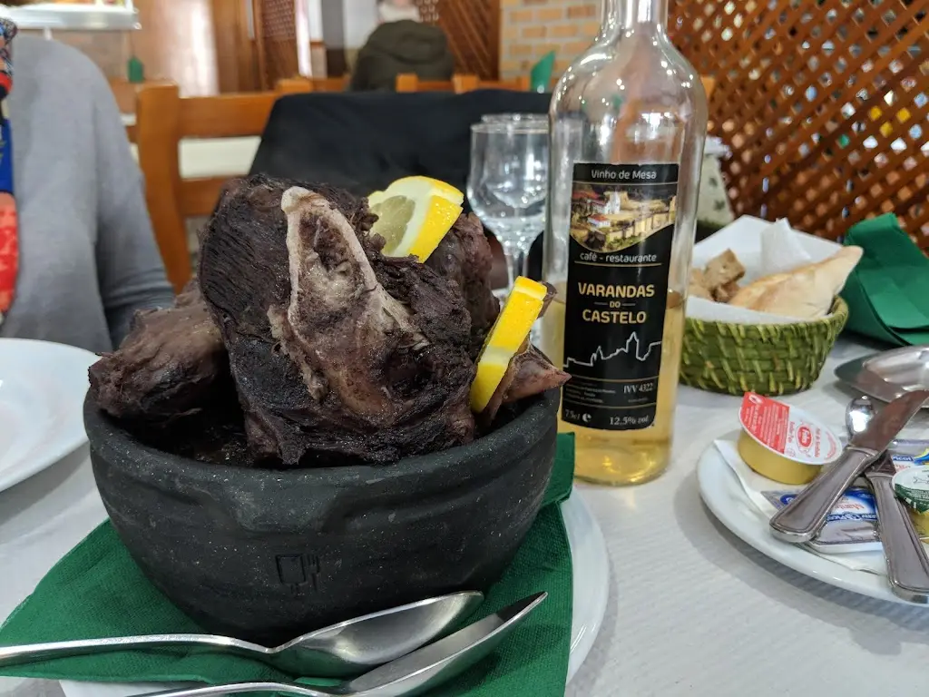 Ethan Jones_Varandas do Castelo_Penela_review