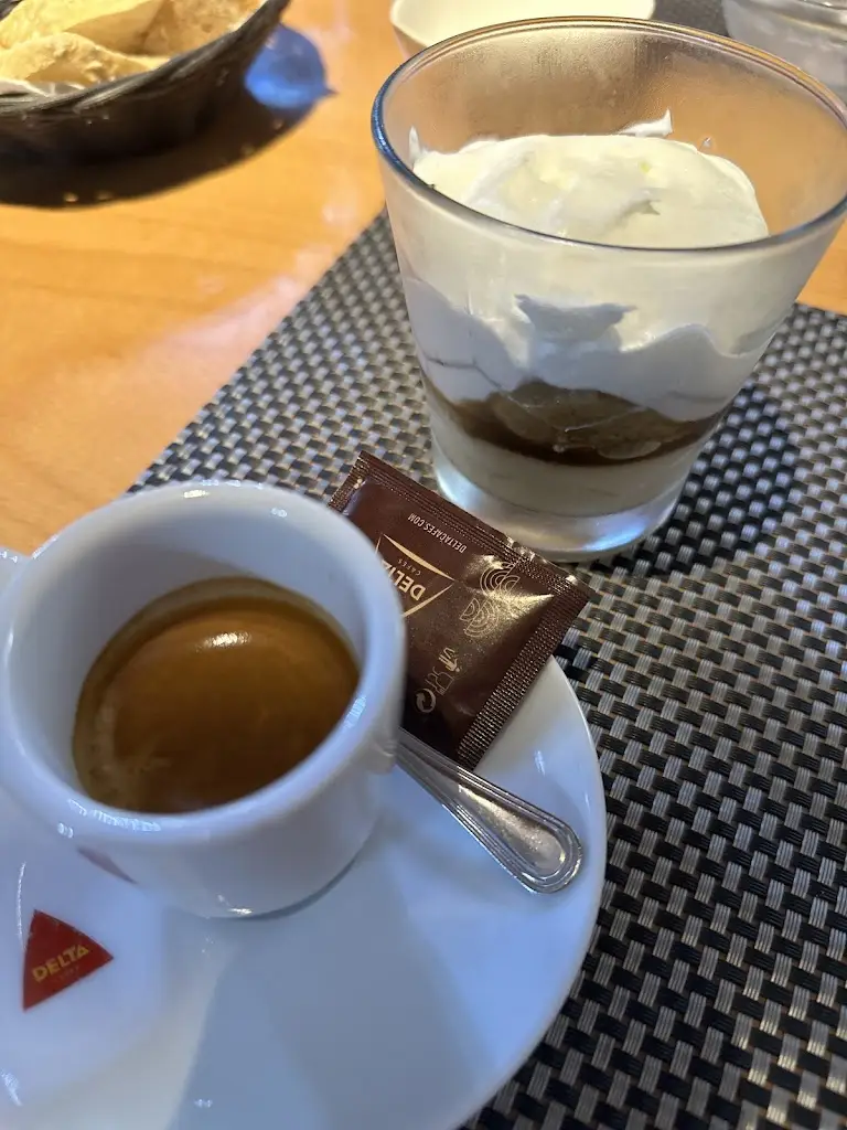 Catarina Geada_O Típico_Soure_recensione