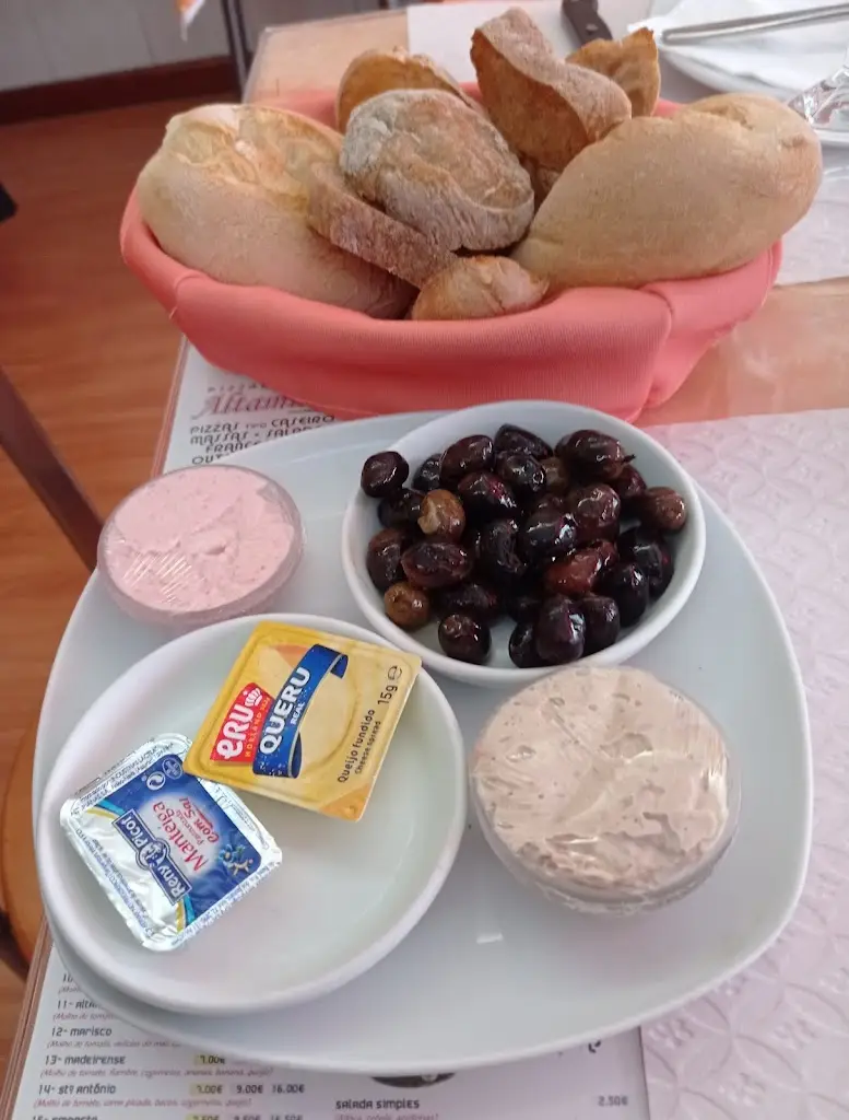 Menu_Pizzaria Altamira Sourense Lda._Soure_imagen_7