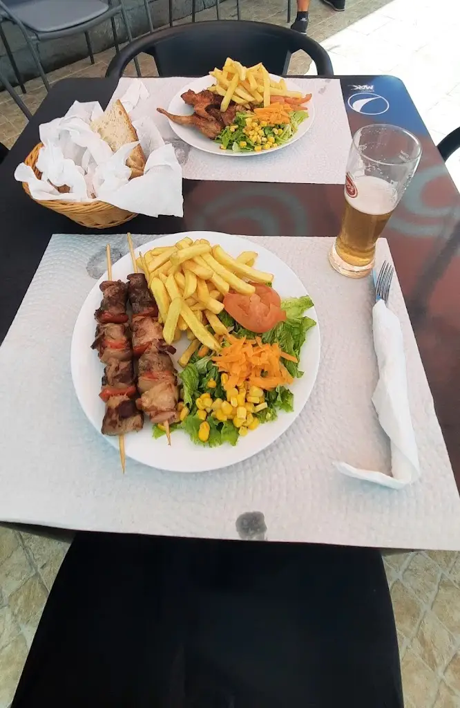 Menu_Golfinho Snack-Bar_Porto Martins_image_9