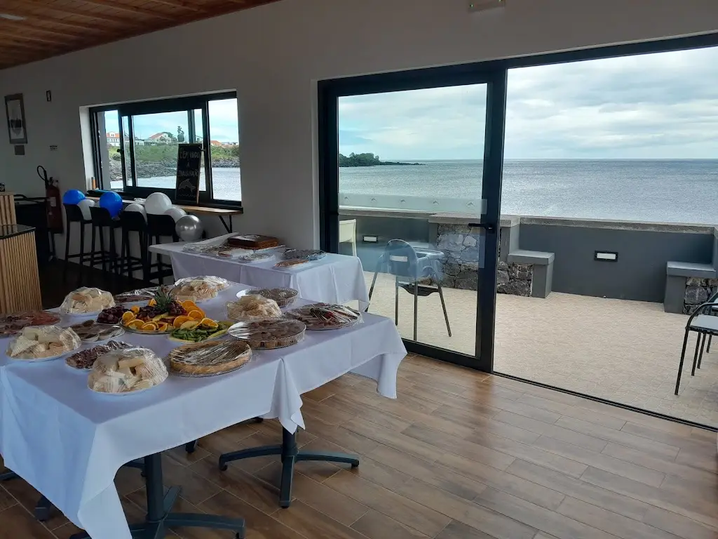 Golfinho Snack-Bar ristorante a Porto Martins