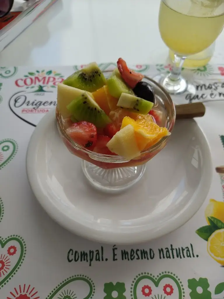 Amanda Oliveira_Café Snack Bar Arco Íris_Soure_review