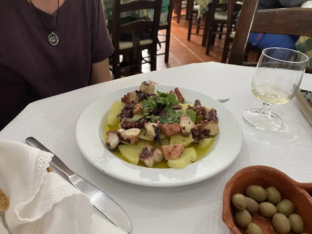 Duncan Mayoh_A Romeirinha_Viana do Alentejo_review