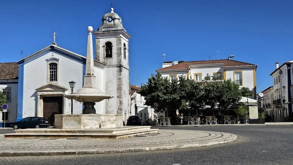 Inês Barbieri N._Restauração_Vila Viçosa_reseña