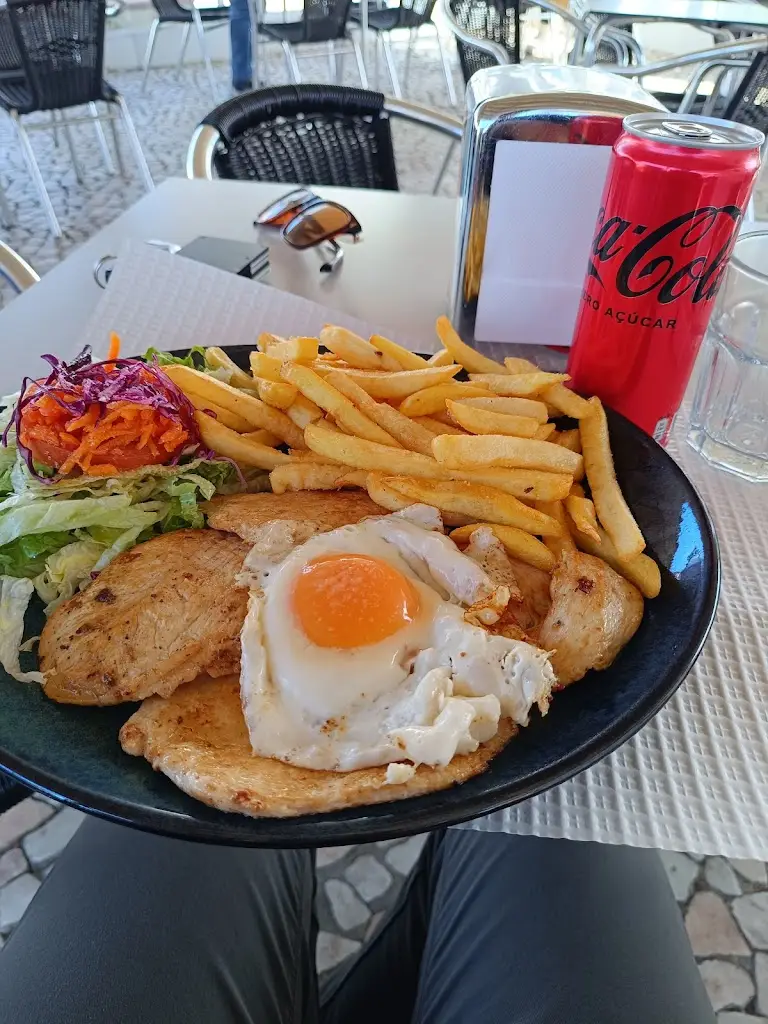 Tai Ribeiro_Kão Kente_Vila Viçosa_review