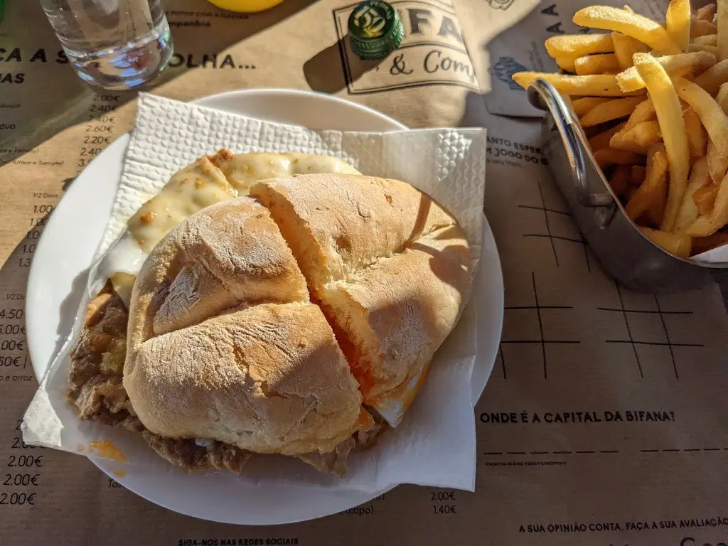 Karla Coop_Bifanas & Companhia_Vendas Novas_recensione