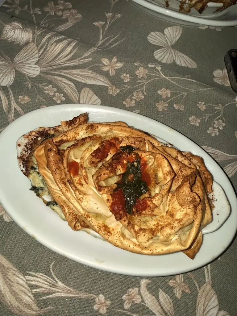 Aldinhas Santos_Château d ' Itália_Vendas Novas_reseña