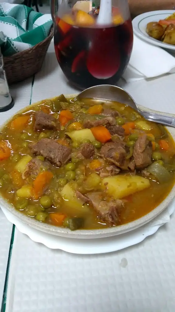 Ni Yulya_Solar do Leão_Estremoz_recensione