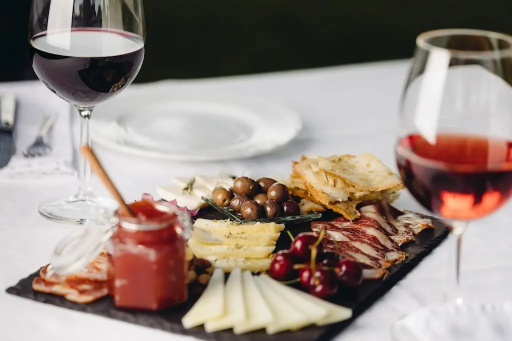 Alentejo à Mesa_Estremoz_slider_image_2