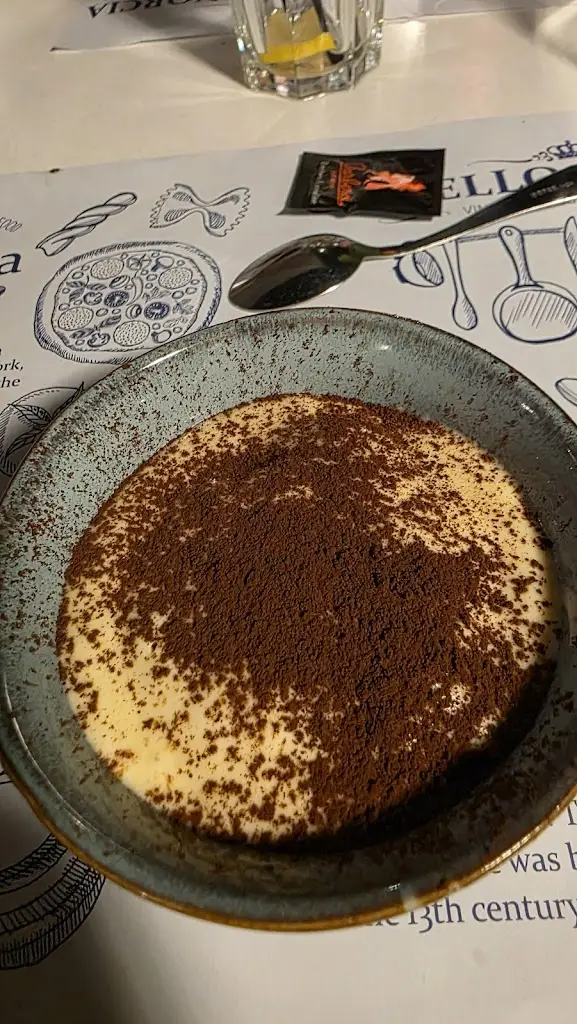 Tom Henson_Castello di Norcia - Ristorante Italiano Pizzeria_Albufeira_recensione