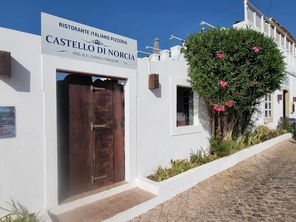 Castello di Norcia - Ristorante Italiano Pizzeria_Albufeira_slider_image_3