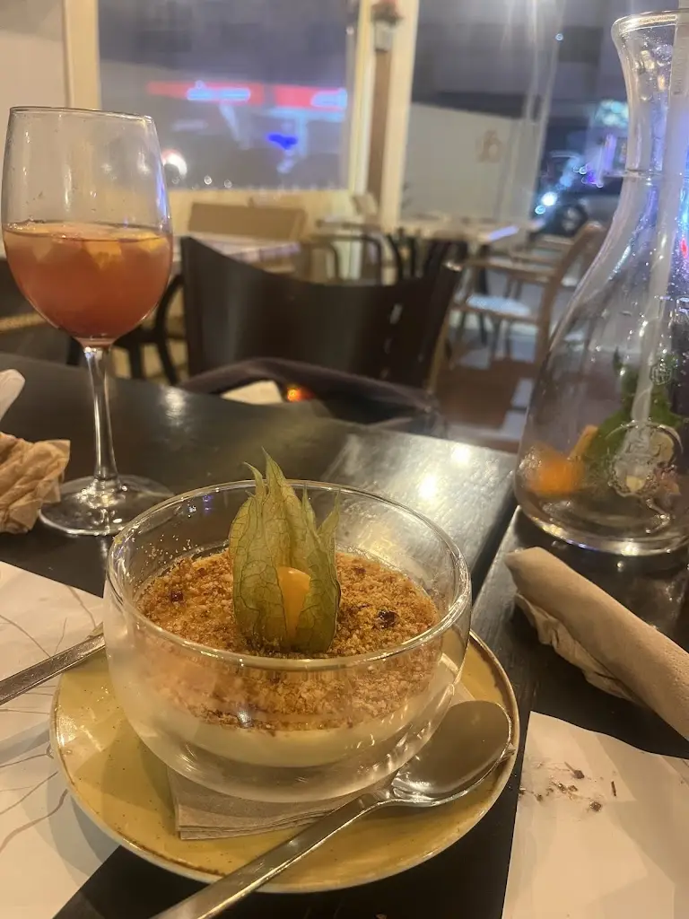 Jennifer Eng_Copos & Petiscos_Albufeira_recensione