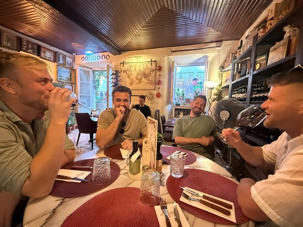 jakob andrews_Alfredo_Albufeira_reseña