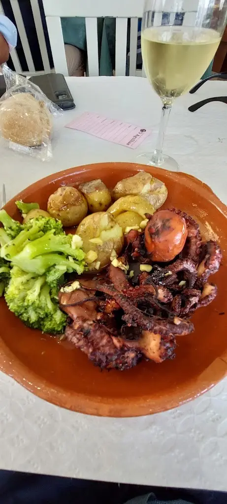 Tiago Cunha_O Agulhas_Tábua_recensione