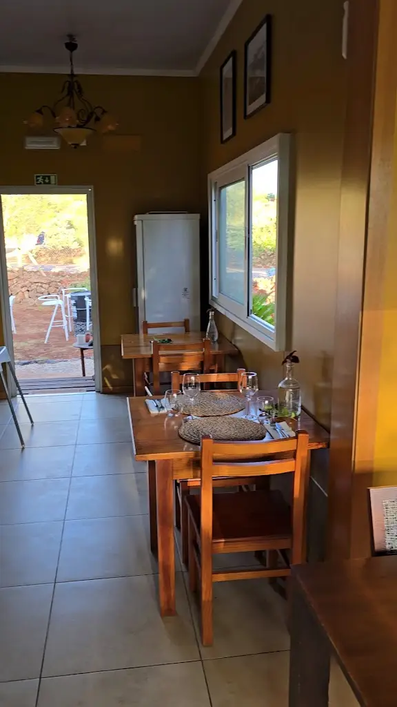 Caroline Schoneveld_Mussiene, Restauração & Eventos_Algoz_recensione