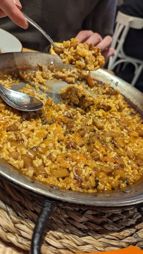 Alnasir Chatur_Fabio's Roadstop_Alcantarilha_review