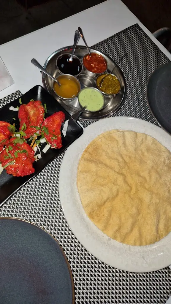 ellie Dorrington_New Delhi Indian Tandoor Restaurant_Alcantarilha_review