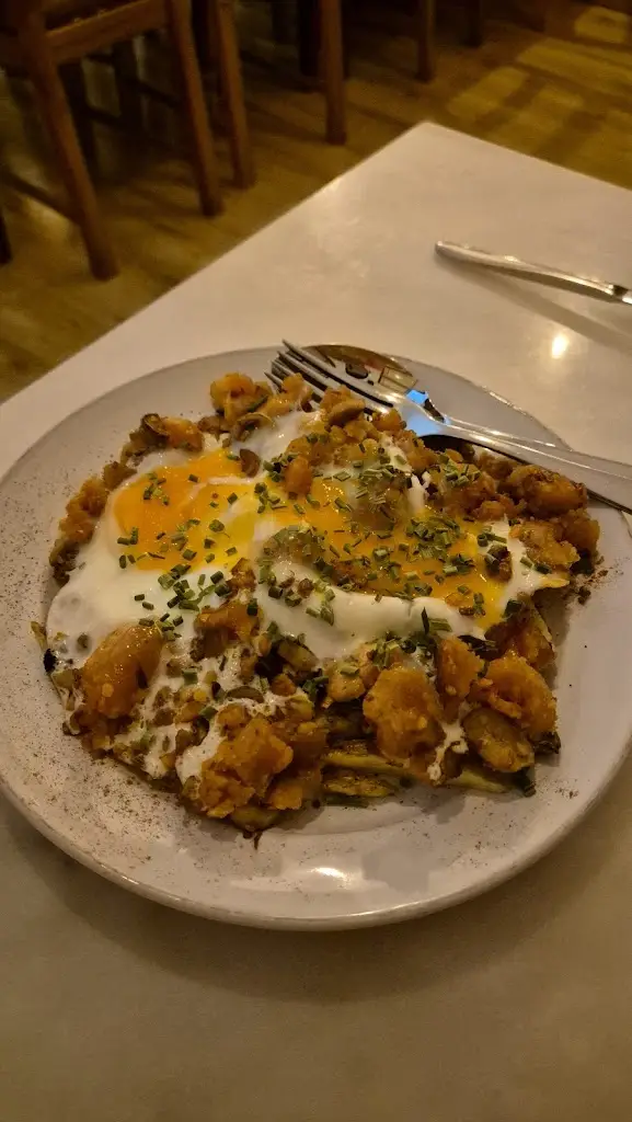 Eduardo Farófia Medeiros_Chafarica Tapas & Wine Bar_Reguengos de Monsaraz_recensione