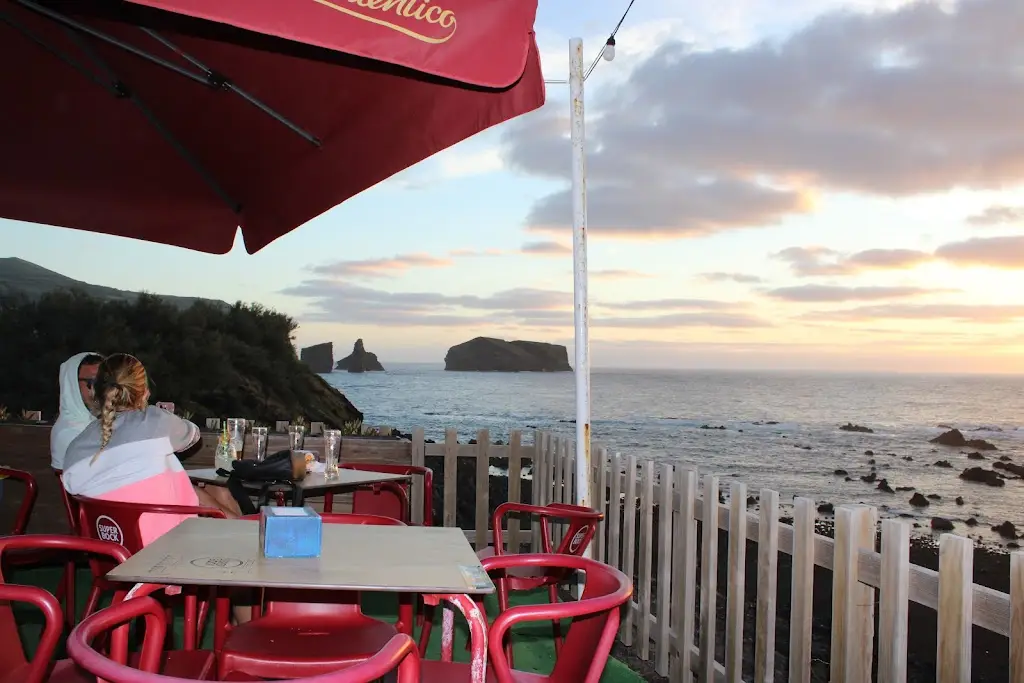 Seaside Vibez _Mosteiros_slider_image_3