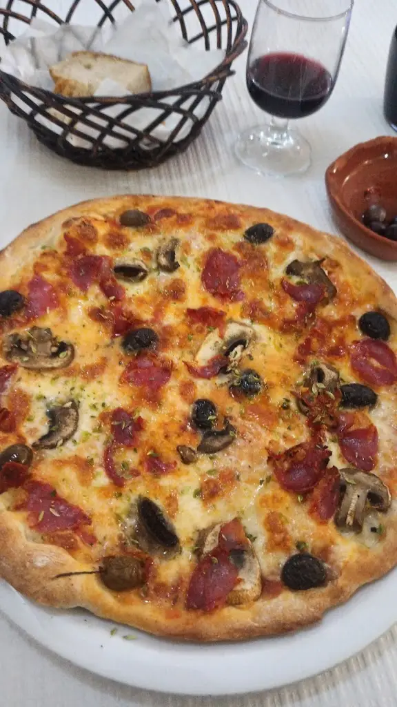 Luis Costa_Restaurante, Pizzaria e Residencial Aqui Jardim_Reguengos de Monsaraz_review