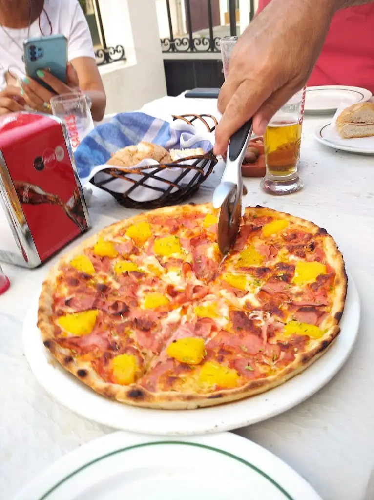 Restaurante, Pizzaria e Residencial Aqui Jardim_Reguengos de Monsaraz_slider_image_2