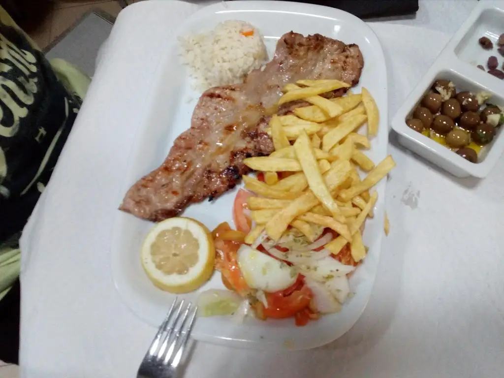 Menu_Casa das Empadas / O Bifanas_Montemor-o-Novo_immagine_5