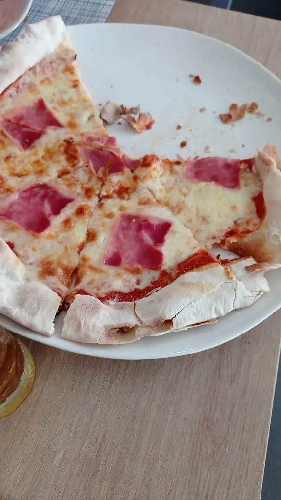 Menu_Pizza no Mercado_Montemor-o-Novo_immagine_7