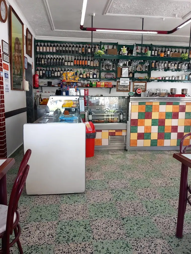 Stanislovas Jakimavicius_O Rei das Bifanas_Montemor-o-Novo_recensione