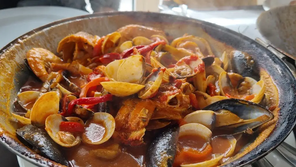 Petr Weiss_Restaurante 3 arcos_Mosteiros_recensione