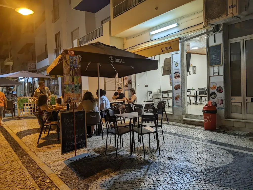 2 Sabores restaurante en Armação de Pêra