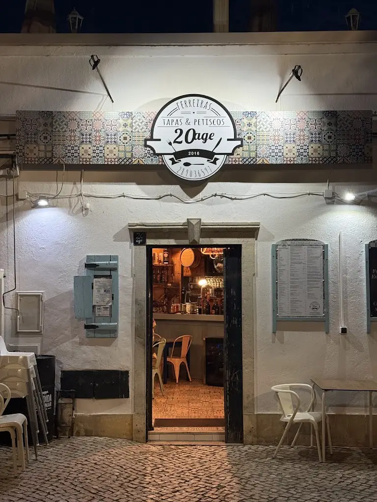 Tapas & Petiscos 20age_Ferreiras_slider_image_1