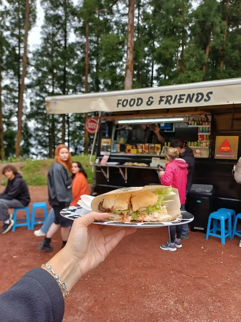 Food & Friends - Food Truck ristorante a Mosteiros