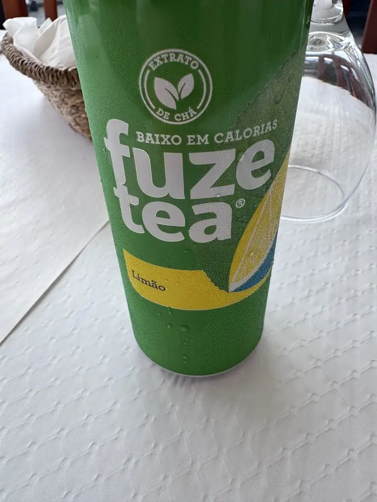 Yelena_Lagoa Azul Restaurant_Mosteiros_recensione