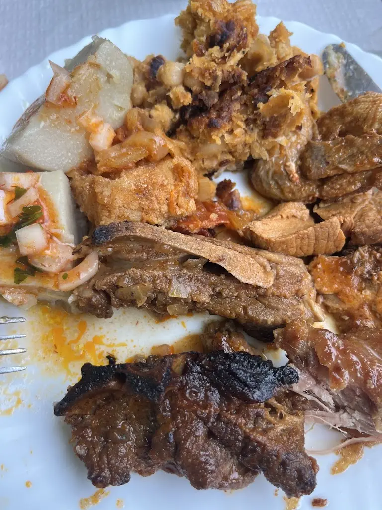 Tom-Hervé Jacolot_Restaurante O Raião_Mosteiros_review