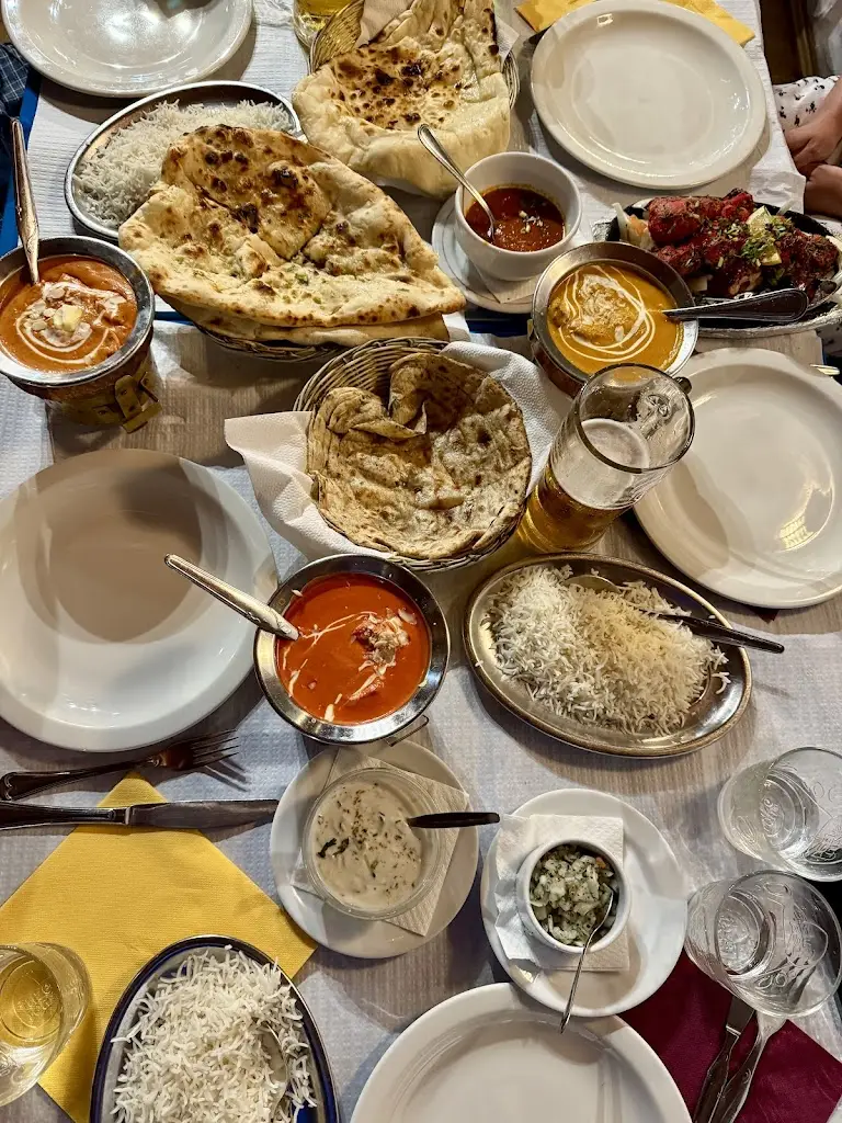 Restaurant Kohinoor_Bensafrim_slider_image_3