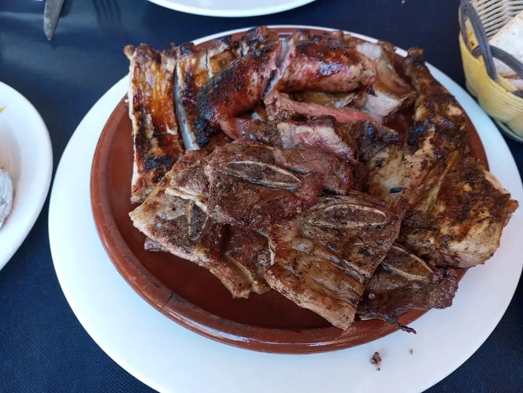 Recai Baharoglu_Juniper Bar & Bistro_Boliqueime_recensione