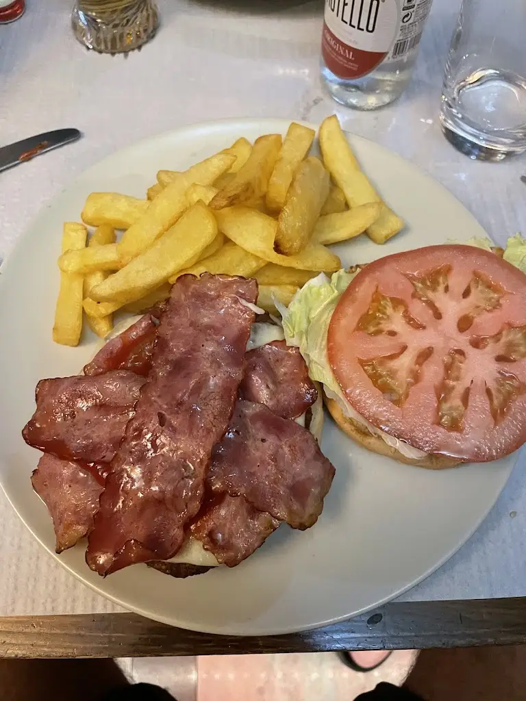 Dominic Borgialli_Bill's Bar and Grill_Boliqueime_recensione