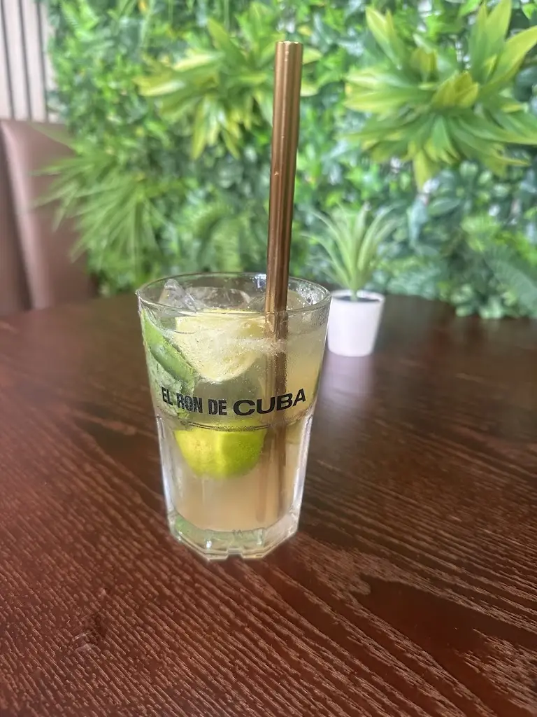 Lee Bateman_BAOBAB_Cabanas de Tavira_recensione