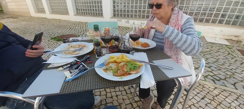 Dennis Clarke_O Escalho_Cabanas de Tavira_recensione