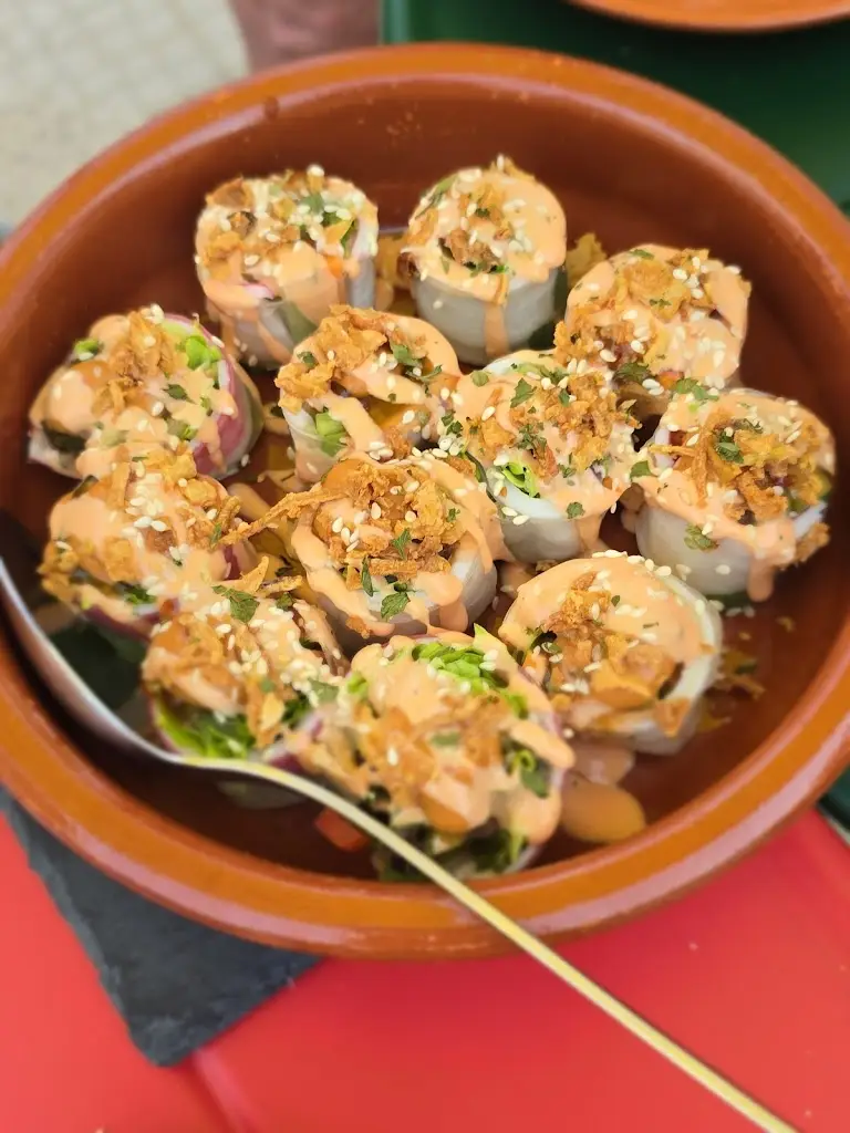 Alex Petrovi_Middle Way - Caminho do Meio_Castro Marim_recensione