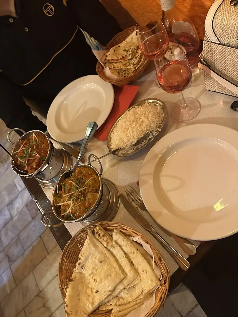 Despina Azadi_Namaste Restaurant_Alvor_reseña