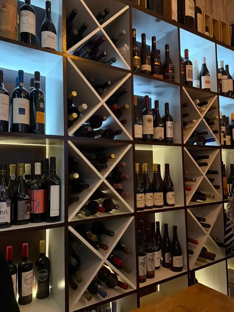 Alvor Wine_Alvor_slider_image_3