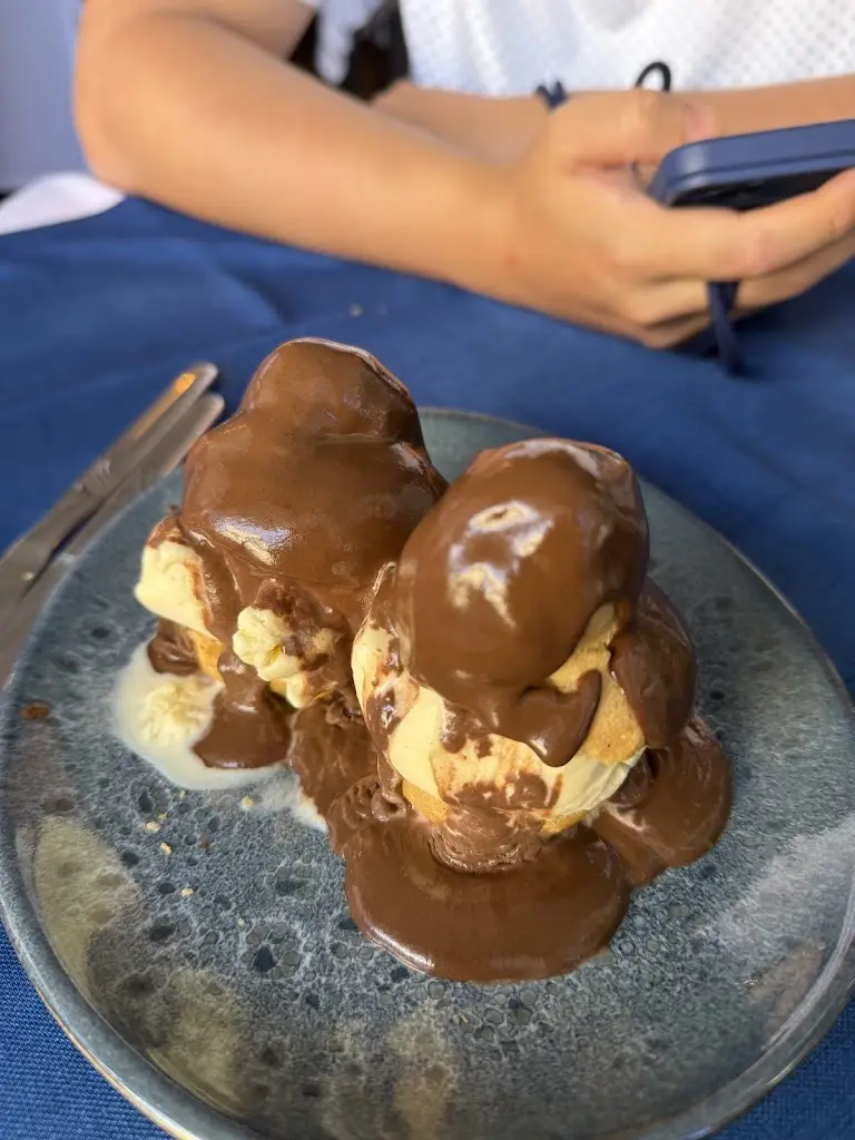 Aemma Raldey_Capacho_Alvor_reseña