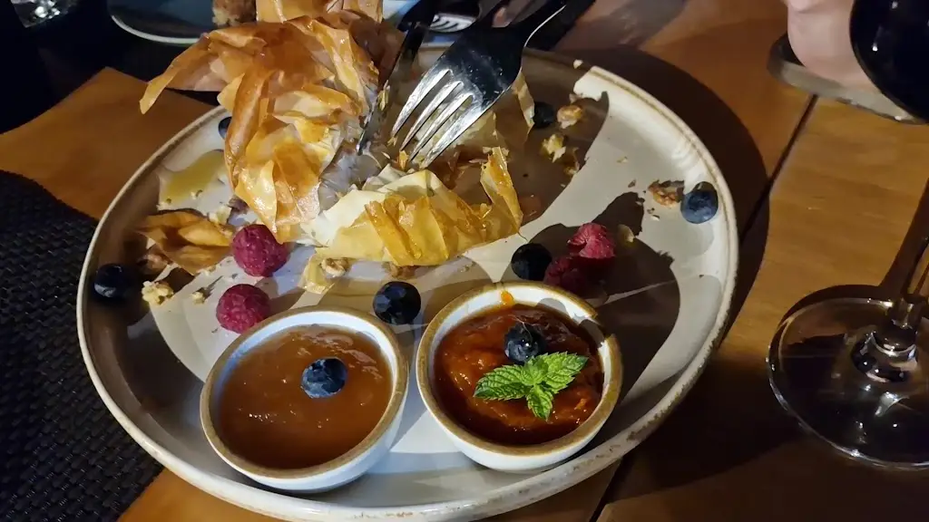 Mahalo Restaurant and Bar_Santa Bárbara_slider_image_2