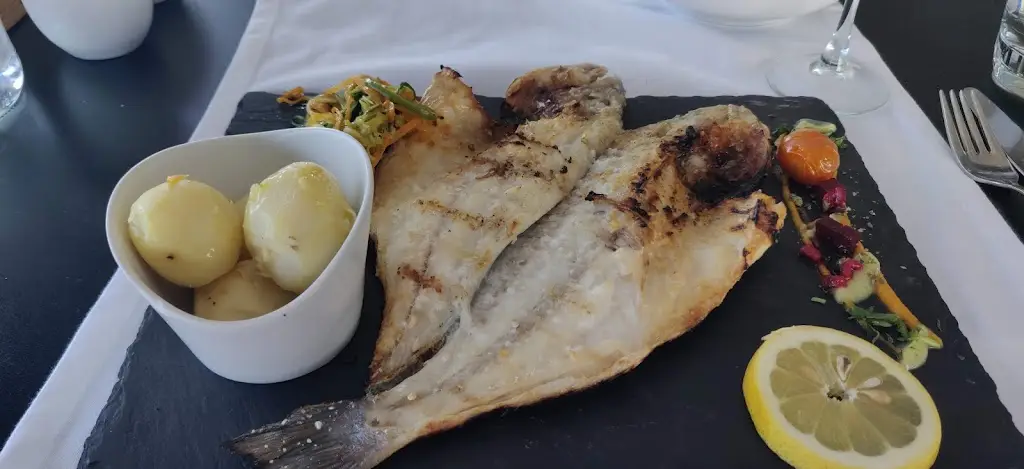 Menu_Luca’s Rooftop Restaurant_Lagos_immagine_5