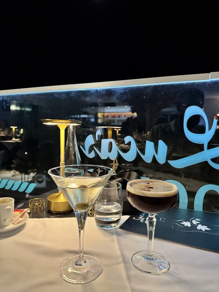 Scott Stewart_Luca’s Rooftop Restaurant_Lagos_recensione