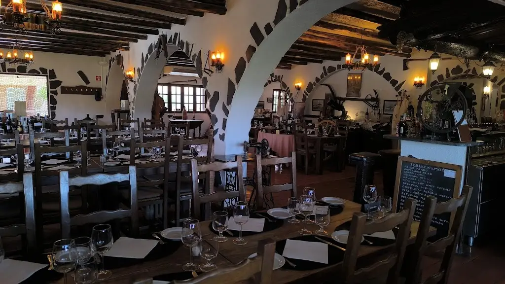 Restaurante Solar Do Farelo_Mexilhoeira Grande_slider_image_3