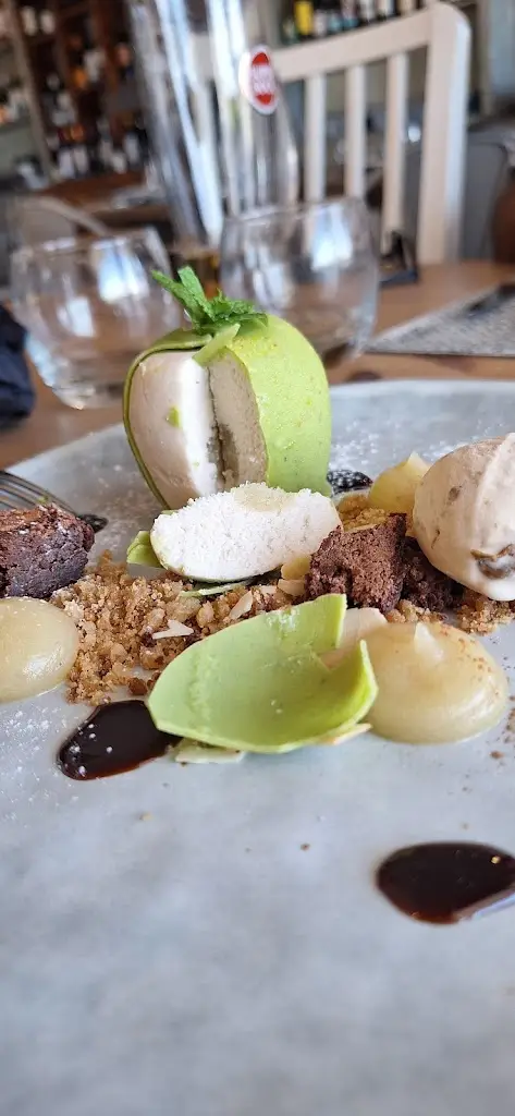 Etain Ferdenzi_Raízes_Santa Bárbara_recensione